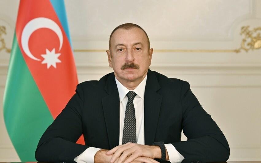 Bu tanınmış şəxslərə Prezident təqaüdü veriləcək - SİYAHI