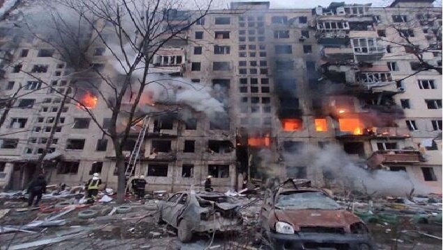 Kiyevə gecə hücumu: 4 ölü, 38 yaralı - VİDEO