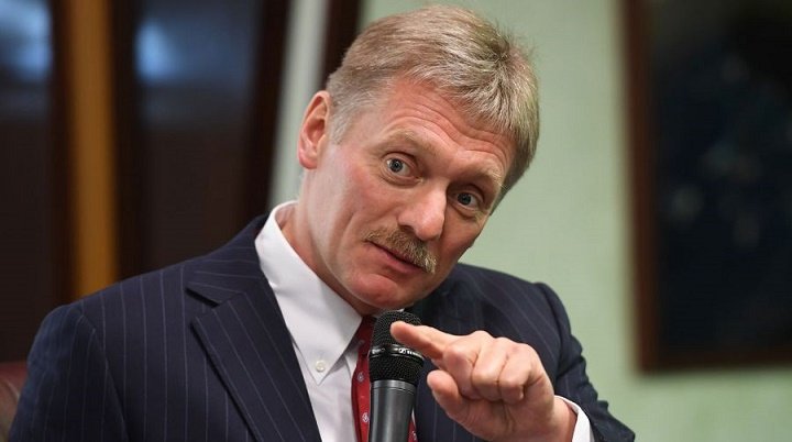 Peskov Zelenskinin axtarışa verilməsinə münasibət bildirib