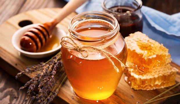 Təbii balı saxtadan ayırmağın çox sadə üsulu: Mütəxəssis izah etdi