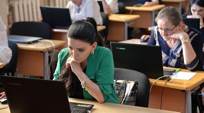 "Məktəbdə yox, bazarda işləsinlər!" – Sertifikasiyadan kəsilən müəllimlərə SƏRT MESAJ