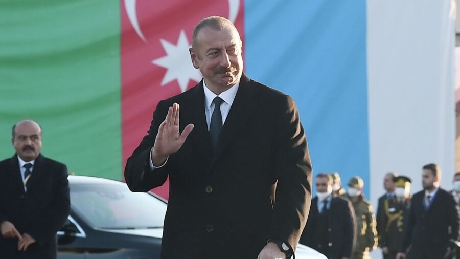 Əliyev 100 illik strateji planını həyata keçirir – Kiviryan