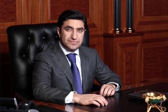 Qod Nisanovun oğlunun toyuna getmək istədi, Rusiyaya buraxılmadı