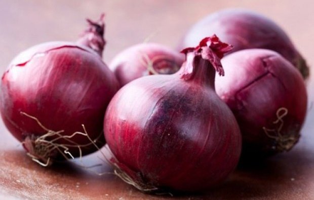Kimlər qırmızı soğan yeyə bilməz?