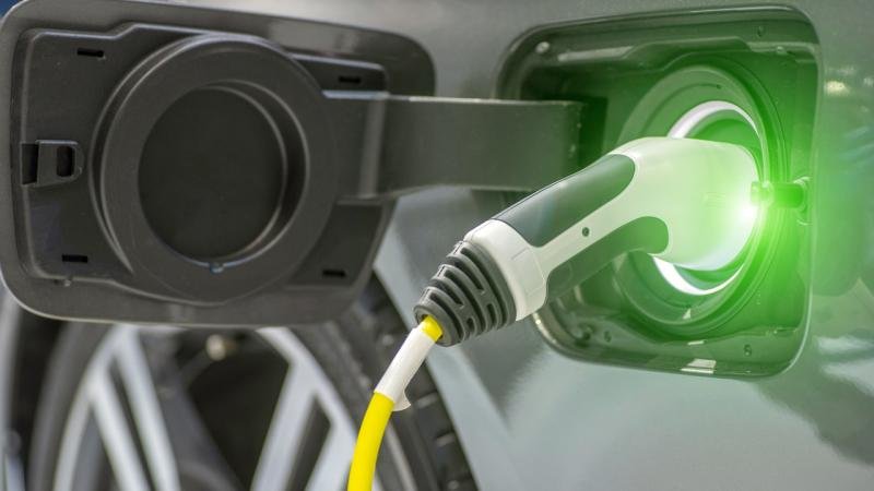 IEA: Dünya elektrikli avtomobil satışları bu il güclü şəkildə artacaq