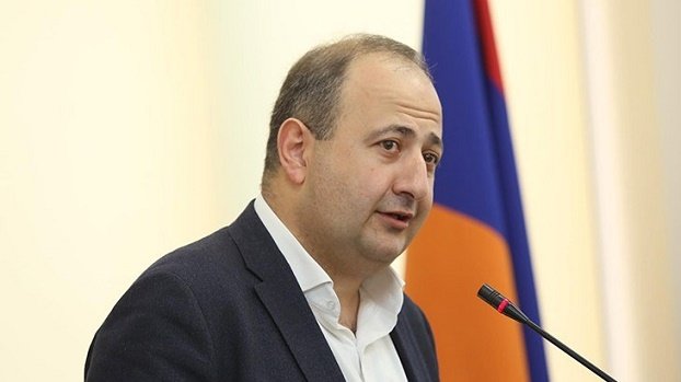Ermənistan çox təhlükəli seçim qarşısındadır – Melkonyan
