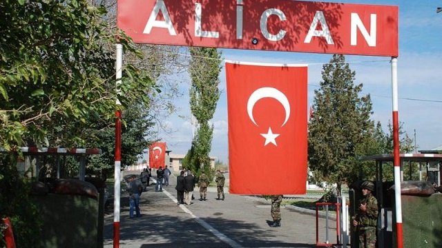 Türkiyə Ermənistanla sərhədləri açır? - Açıqlama