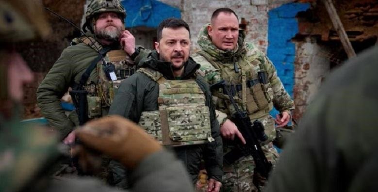 Zelenski Putinin “Pasxa atəşkəsi” elan etməsinə münasibət bildirib