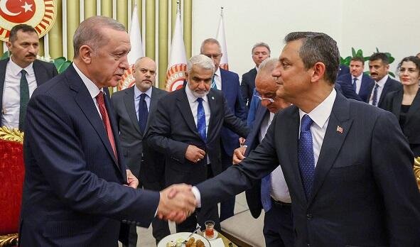 Ərdoğandan Özəl haqqında 1 milyon lirəlik iddia