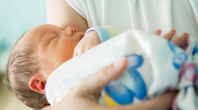 Uşağın anadan olmasına görə 600 manat veriləcək - Yeni qərar