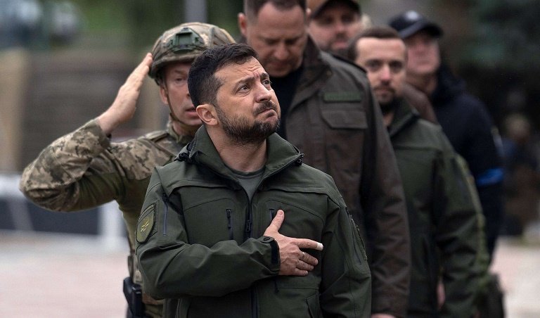 Zelenski: Ya şərəfimizi, ya da əsas müttəfiqimizi itirə bilərik