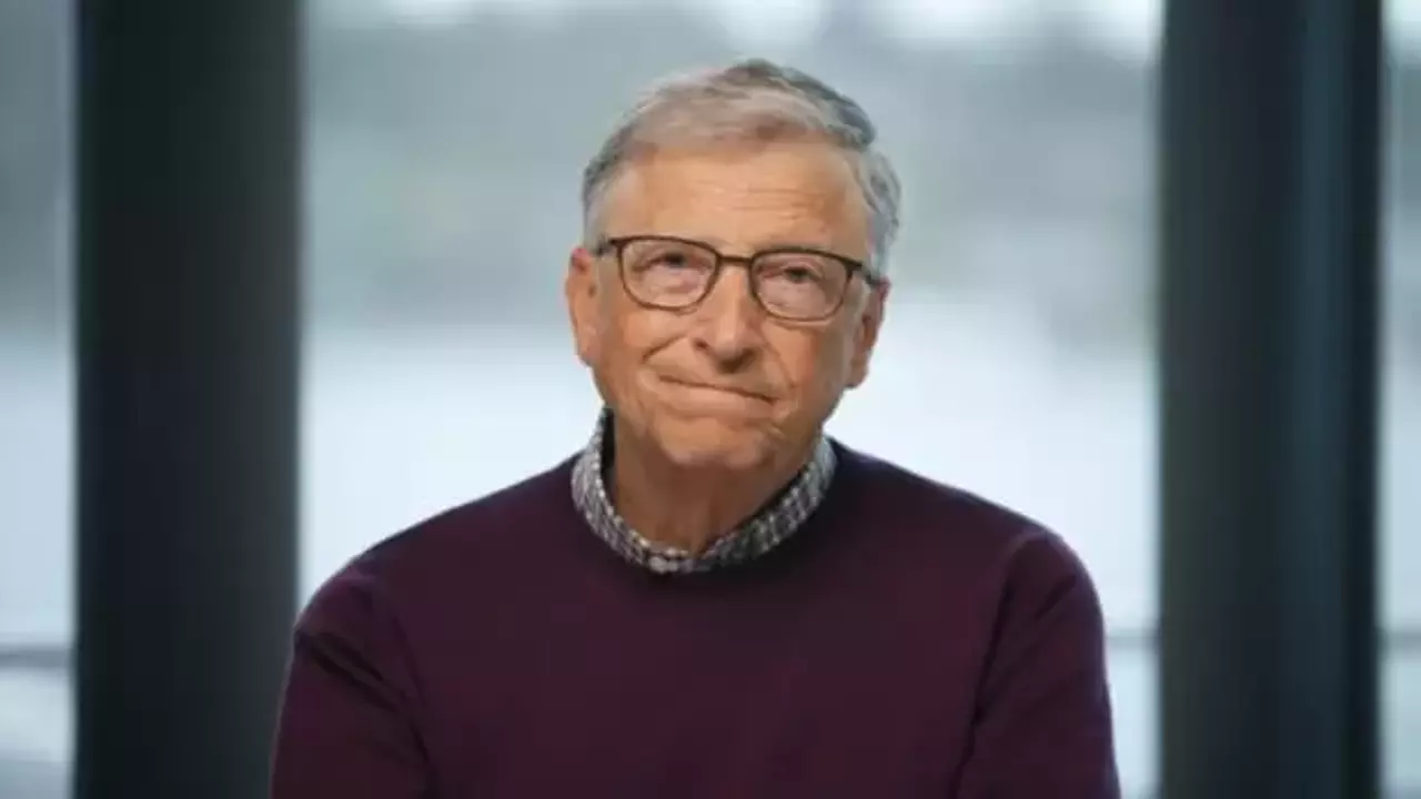 Bill Qeyts: Epşteyn ilə vaxt keçirdiyim üçün peşmanam