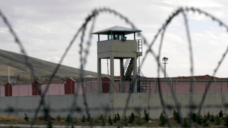 Bakıda həbsxananın damı çökdü, məhkum öldü
