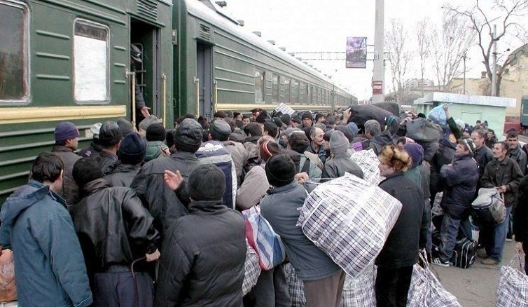 20 minə yaxın miqrant Rusiyadan deportasiya olunub - Azərbaycanlılar...