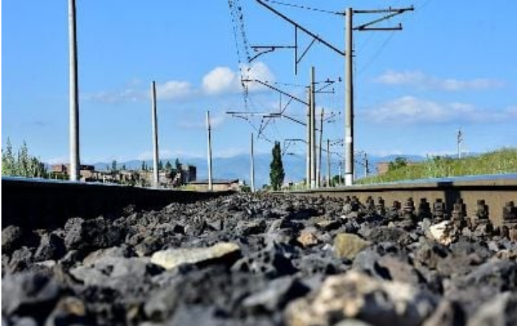 Gümrü-Qars dəmir yolu açılır?