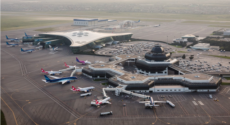 Bakı aeroportunda İNSİDENT: polislər cəlb olundu - VİDEO