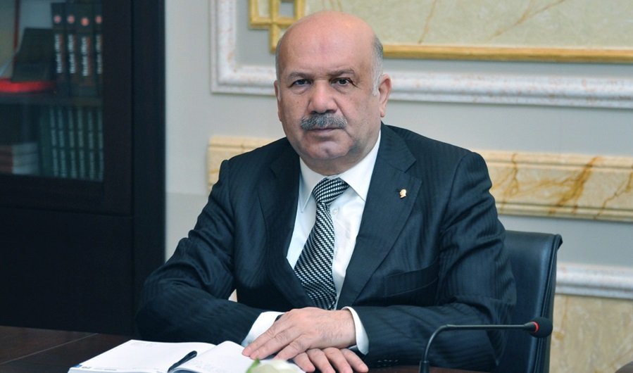 Maşın ala bilməyən deputata reaksiya – “Hər ay 500 manat ödəsin…”
