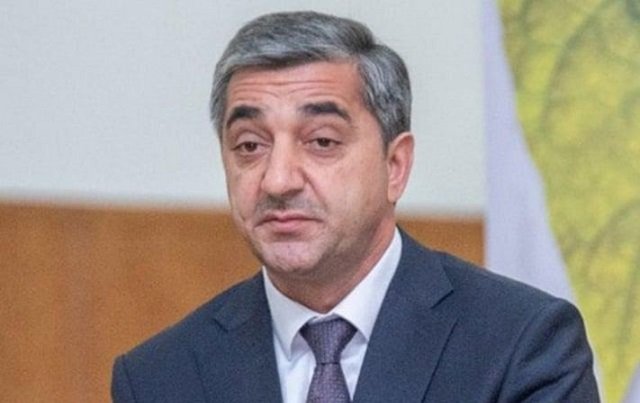 Yeni təyin edilən nazirin dosyesi