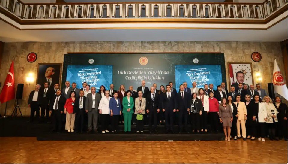 Dosent Faiq Ələkbərli Türkiyədə beynəlxalq simpoziumda məruzə edib
