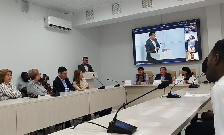 Kalmıkiya Dövlət Universitetində “KalmQU – Xalqları birləşdirən dəyər” mövzusunda dəyirmi masa keçirilib