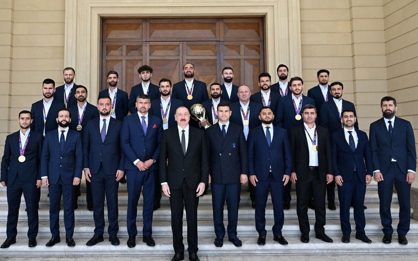 Prezident milli komandamızın üzvlərini qəbul etdi