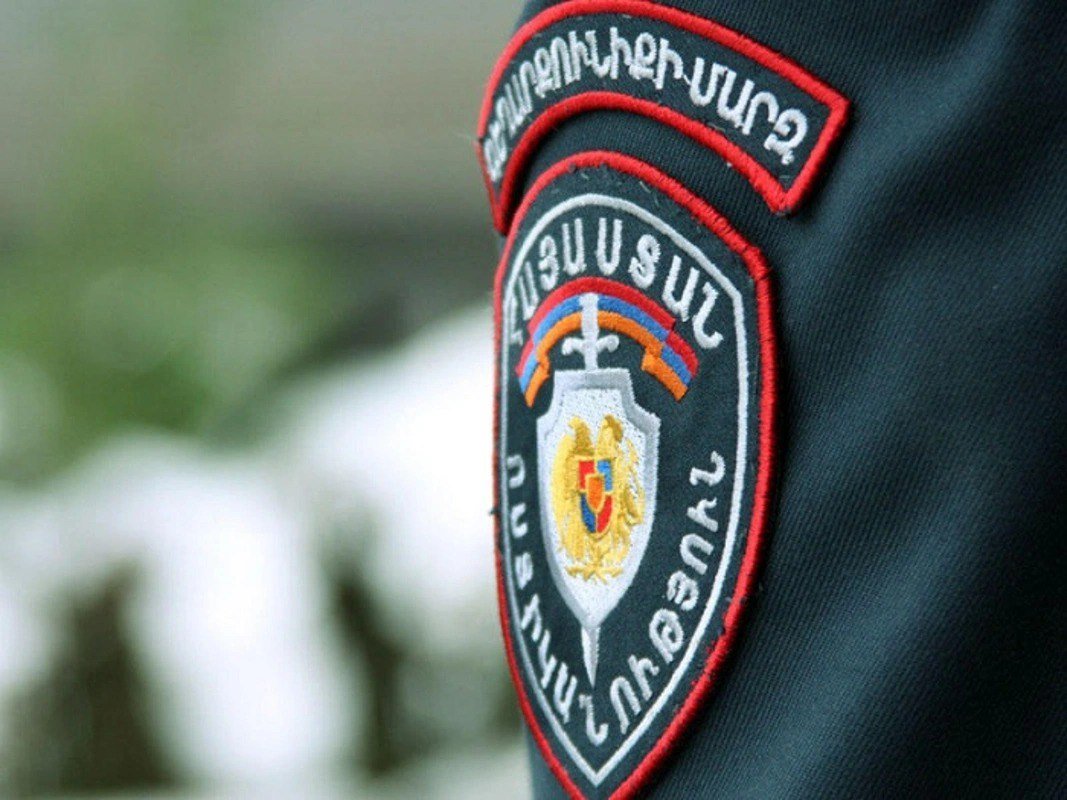 Azərbaycan əsgərlərinə tapança tuşlayan erməni TUTULDU