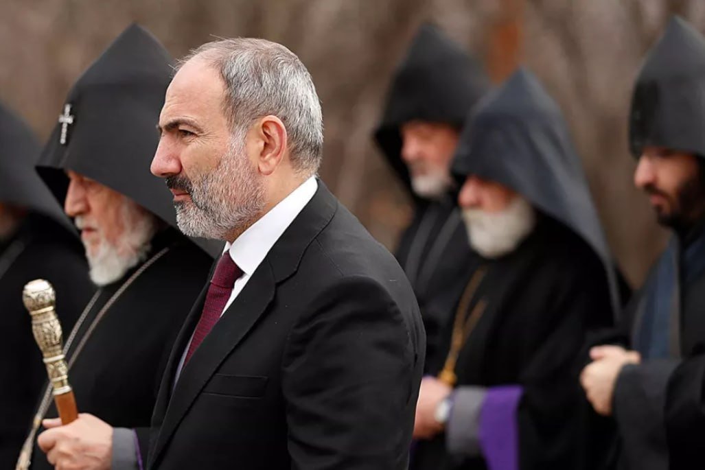 "II Qaregin özü şəxsən izah etsin, övladı varmı?" – Paşinyanın kilsə ilə mübarizəsi QIZIŞIR