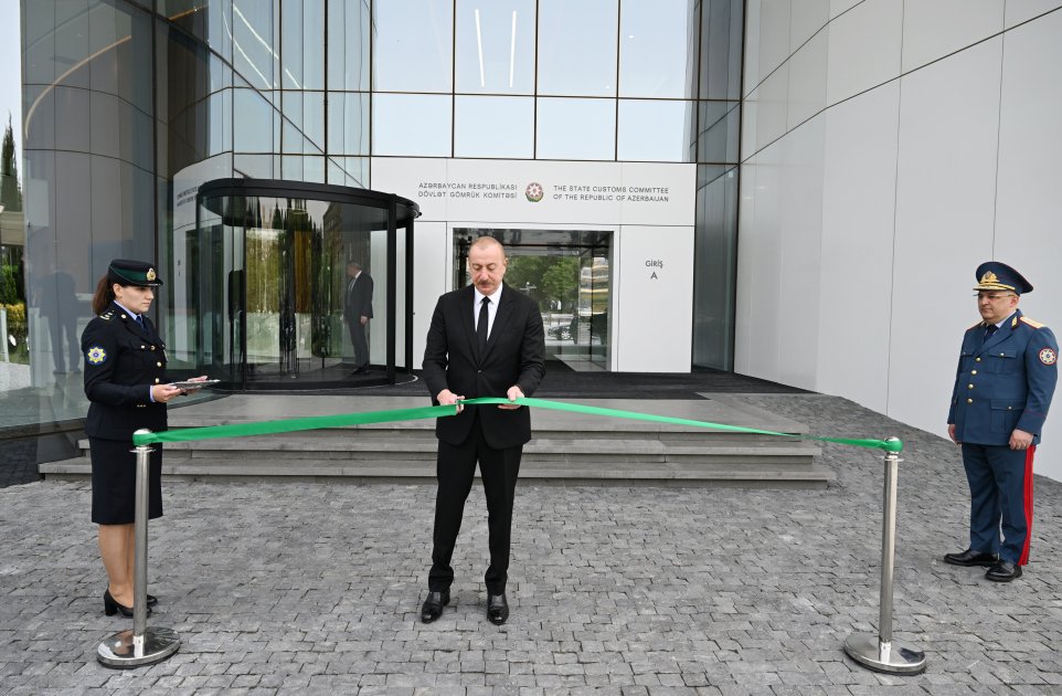 Prezident Gömrük Komitəsinin yeni binasının AÇILIŞINDA - FOTO