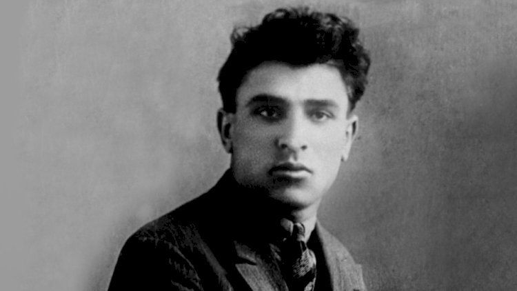 “Mikayıl Müşfiqin Mərəzədə ölməsi mümkün deyil” – Mirabbas Məmmədov