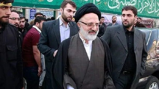 Xameneinin komandiri İrandan qaçmaq üçün Rusiya ilə danışıqlar aparır! Tehran rejimi çöküş ssenarisinə hazırlaşır - ŞOK