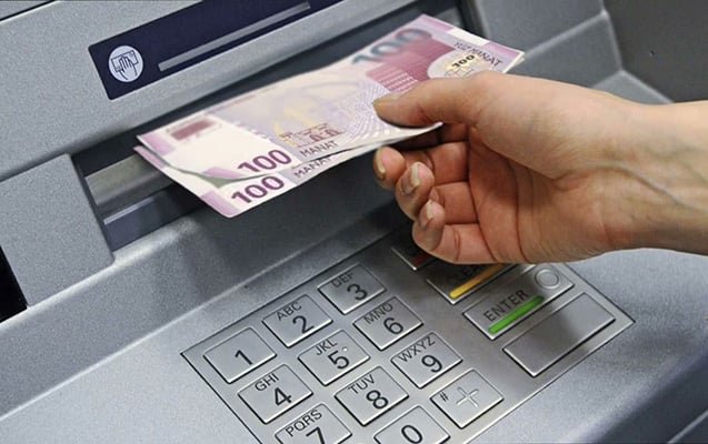 Azərbaycanda iki yerdən pensiya ALA BİLƏCƏYİK