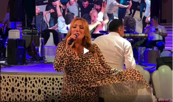 Azərbaycanlı tanınmış aparıcı müğənniliyə başladı