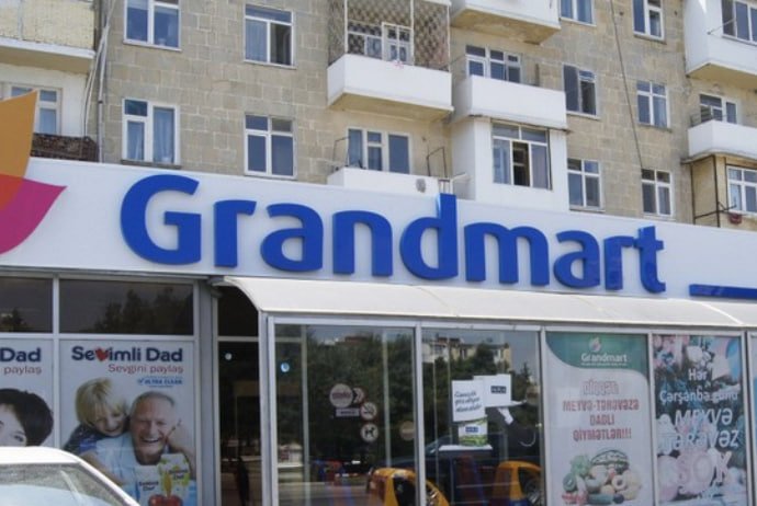 Bakıda "Grandmart" işçiləri arasında dava: Müdir işçini ürəyindən bıçaqladı