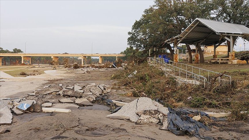 Texasda daşqınlar nəticəsində ölənlərin sayı 82 nəfərə çatdı