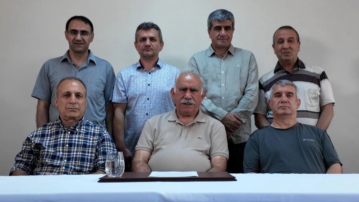 Öcalan PKK-ya videomüraciət etdi: "Silahları buraxın!"