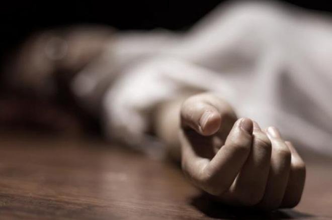 Oğul 85 yaşlı anasını pensiya kartına görə döyüb öldürübmüş