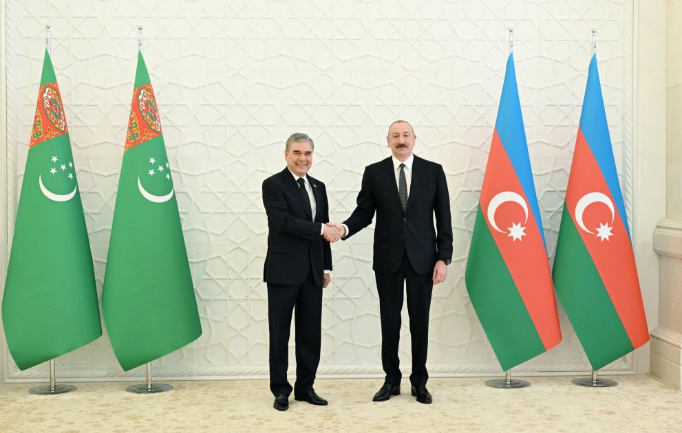 İlham Əliyevin Berdiməhəmmədov ilə görüşü oldu