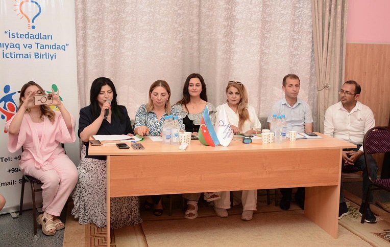 "Parlaq Ulduzlar" layihəsi çərçivəsində növbəti müsabiqə keçirildi - FOTOLAR