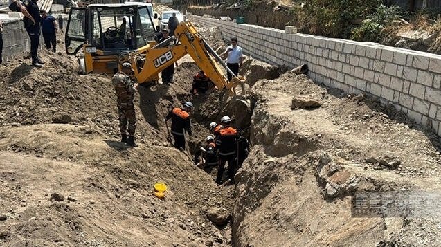 Sumqayıtda 20 yaşlı fəhlə dağıntılar altında qaldı - FOTO