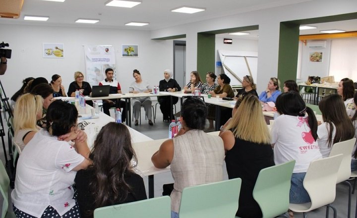 Laçında “Qadınlar üçün sahibkarlıq və peşə təlimləri” layihəsinin ikinci təlimi keçirilib - FOTOLAR