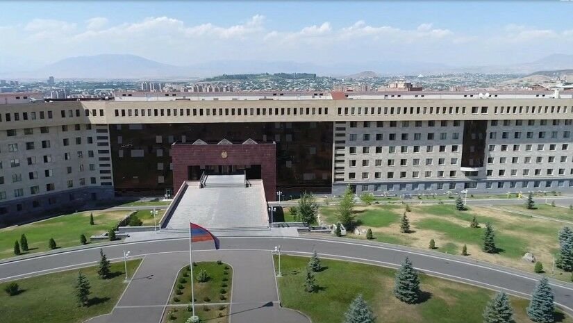Azərbaycan ordusu Cermuxda mövqeləri tutub? - Ermənistan açıqladı