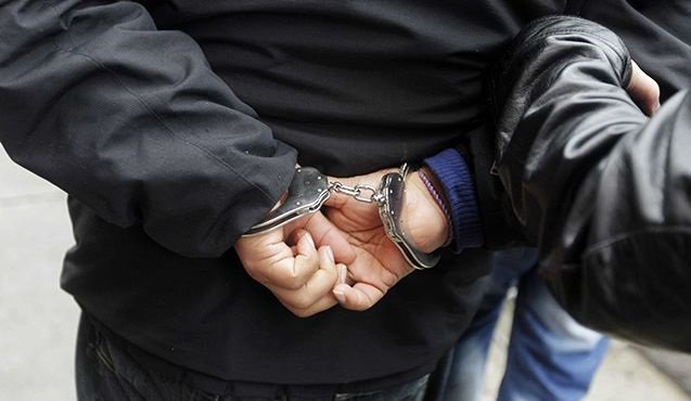 İnsan hansı hallarda adam öldürsə həbs olunmur?