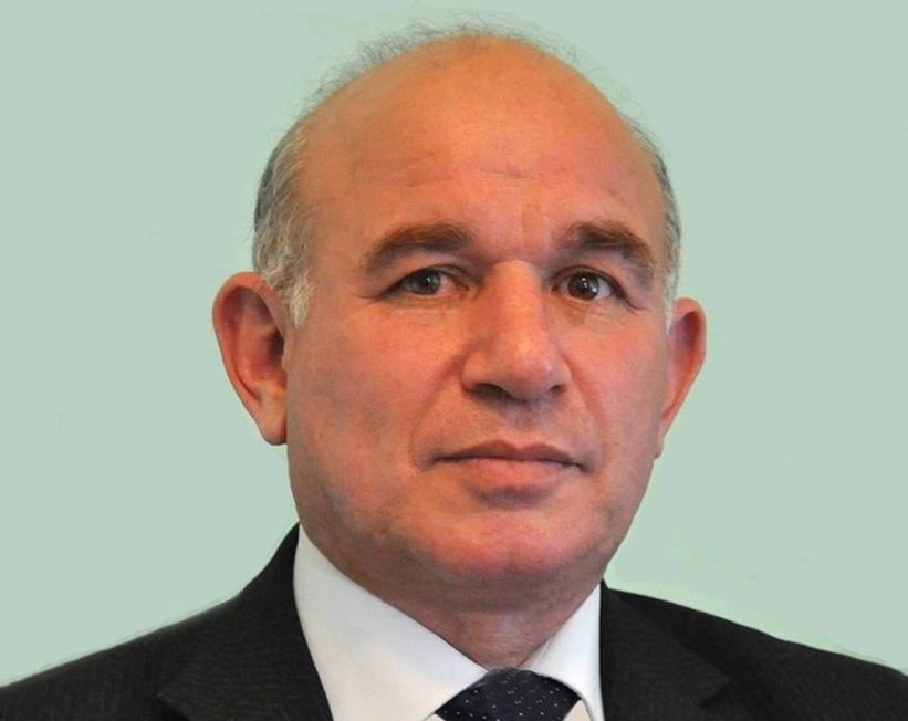 Dərdimizə işıq tutan şair