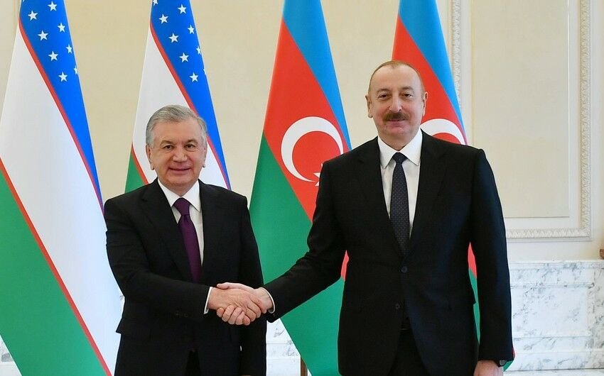 Özbəkistan Prezidenti Azərbaycan xalqını TƏBRİK ETDİ