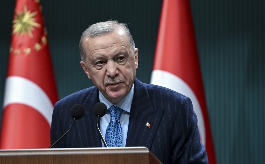 Ərdoğan qəzəbləndi: “Səviyyəsiz…”