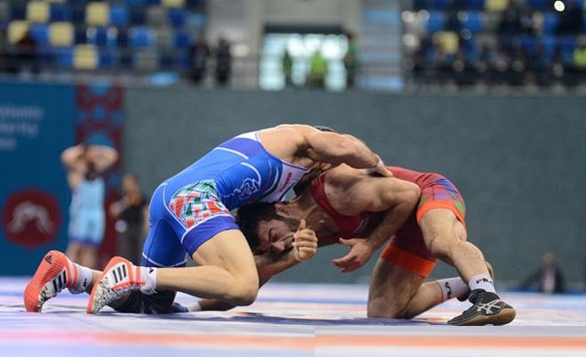 Güləşçimiz ermənini məğlub edib, dünya çempionu oldu