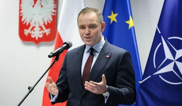 Polşa prezidenti ukraynalılara yardım qanununa veto qoydu