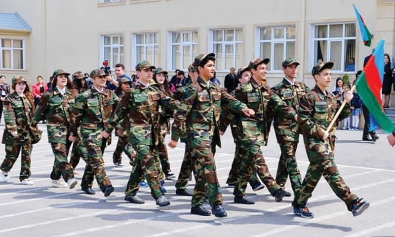"Orta məktəblərdə "kişilik dərnəyi" təşkil olunmalıdır" - Məhəmməd Həşimov