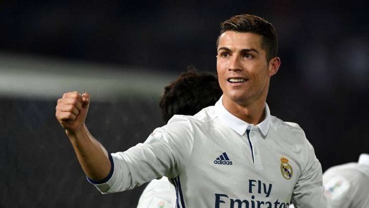 Ronaldo Ermənistanda dubl etdi, Messini keçdi