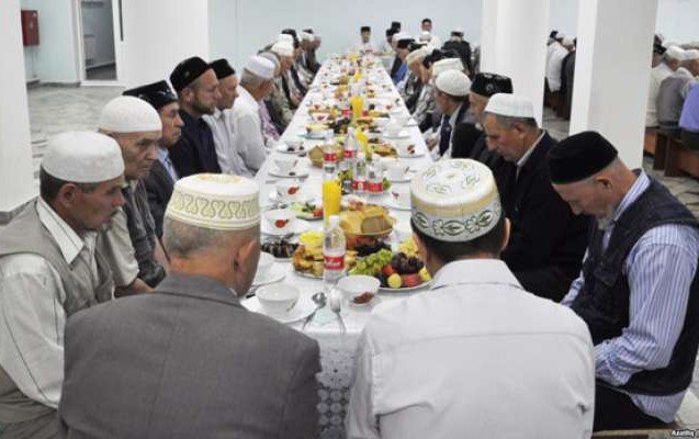 Ölkəmizdə yas üçün də dəvətnamə göndərilir - VİDEO